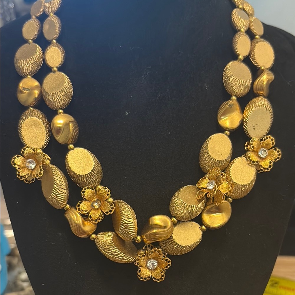 Deauville vintage double strand necklace in gold tone with floral accents